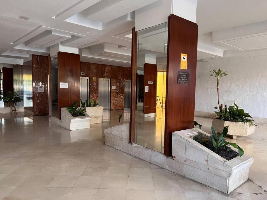Apartments In Center Τορρεμολίνος Εξωτερικό φωτογραφία